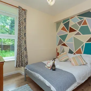 Cosy 1 Bed Flat Near City Centre Edinburgh