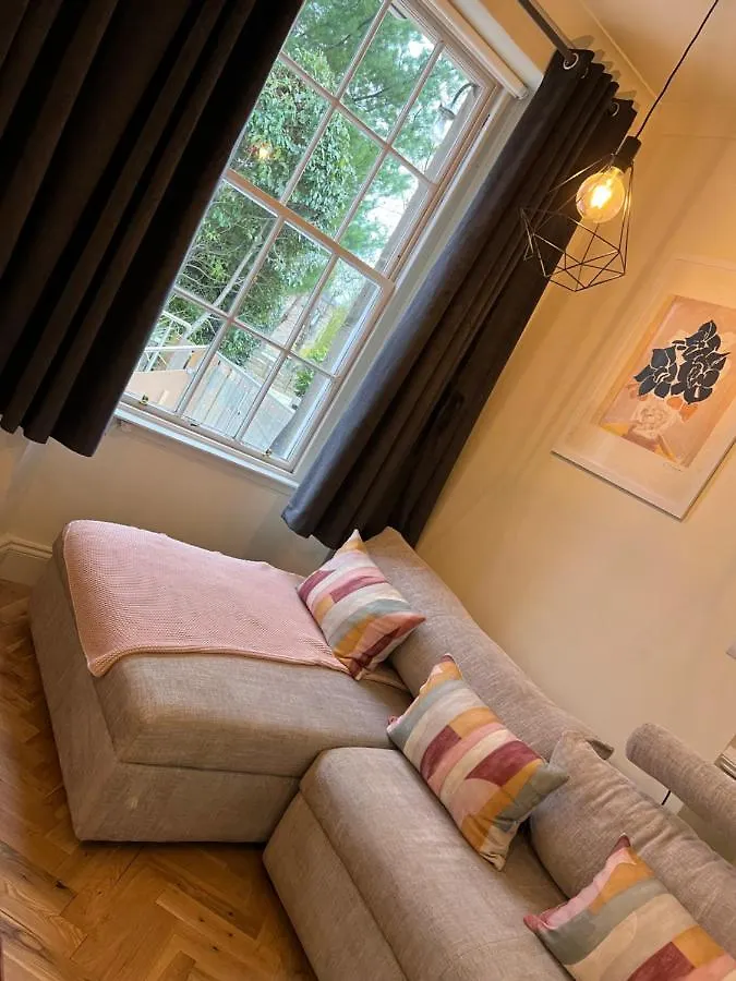 Apartment Wm Garden Cottage Edinburgh