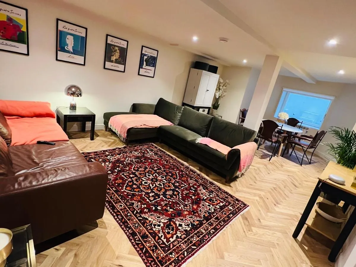 Wm Garden Cottage Edinburgh Birleşik Krallık